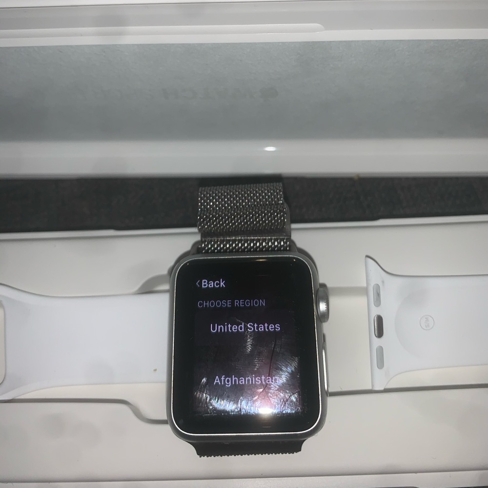 Apple Watch - Picture 2 of 7